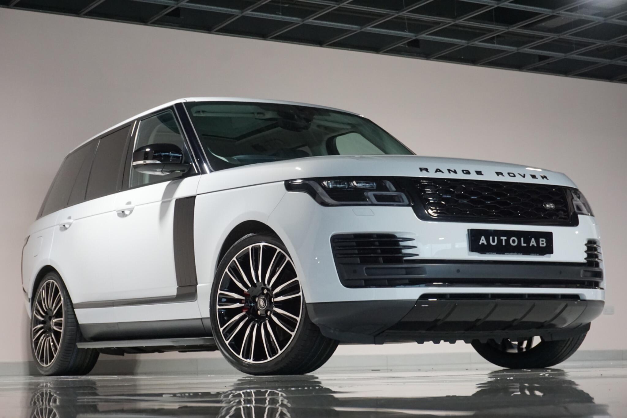 Land Rover Range Rover 2.0 P400e 13.1kWh Vogue SUV 5dr Petrol Plug-in Hybrid Auto 4WD Euro 6 (s/s) (404 ps)